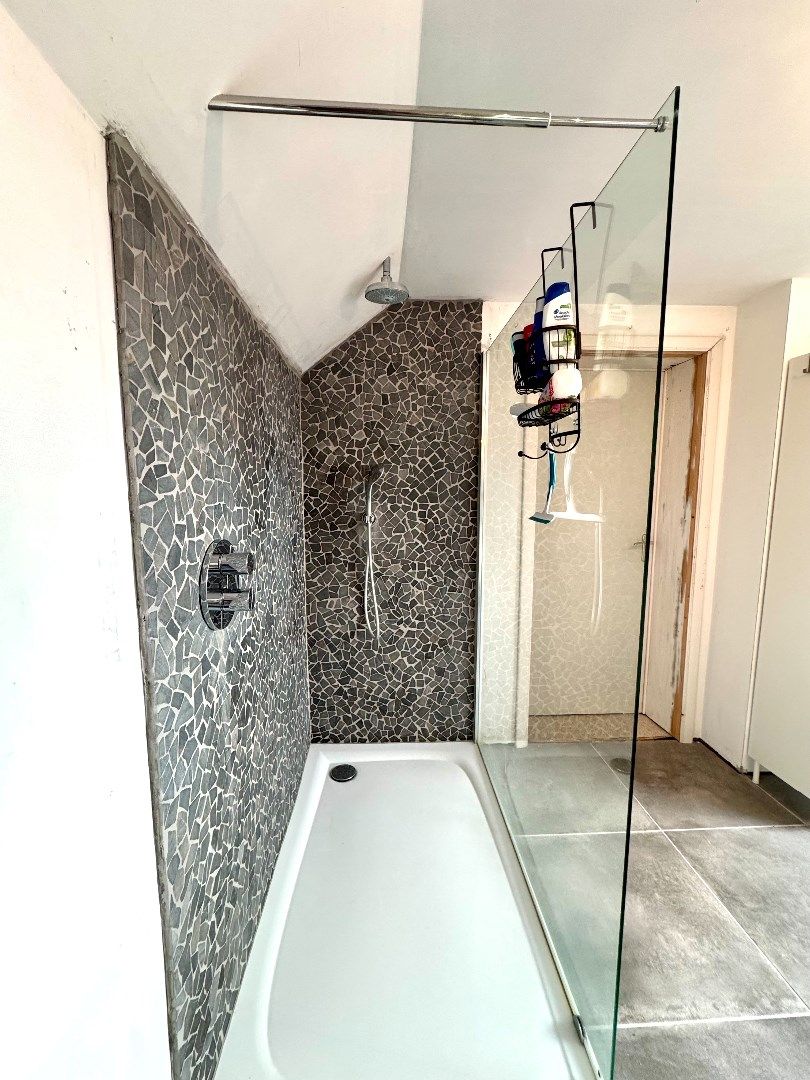 ALLEENSTAANDE WONING MET 4 SLPKS, TUIN EN GARAGE foto 15