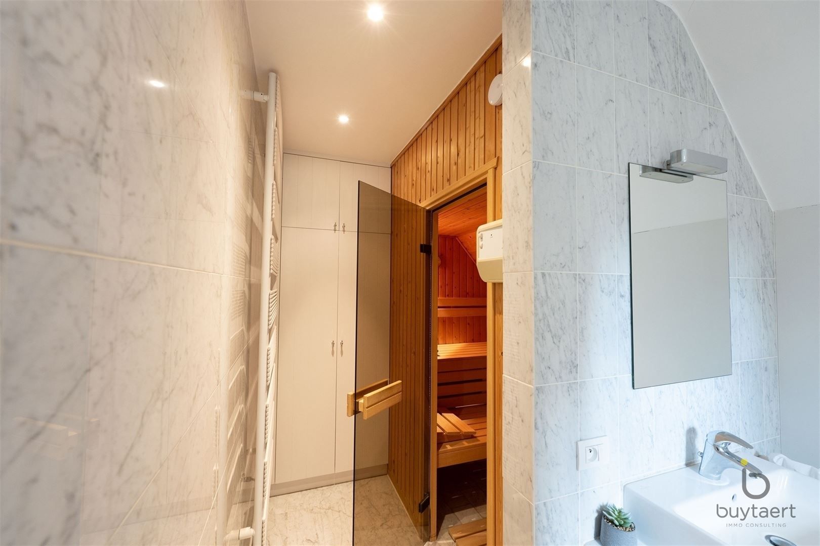 EXCLUSIEF: stijlvolle villa met een tijdloze inrichting op een toplocatie te Schilde! foto 71