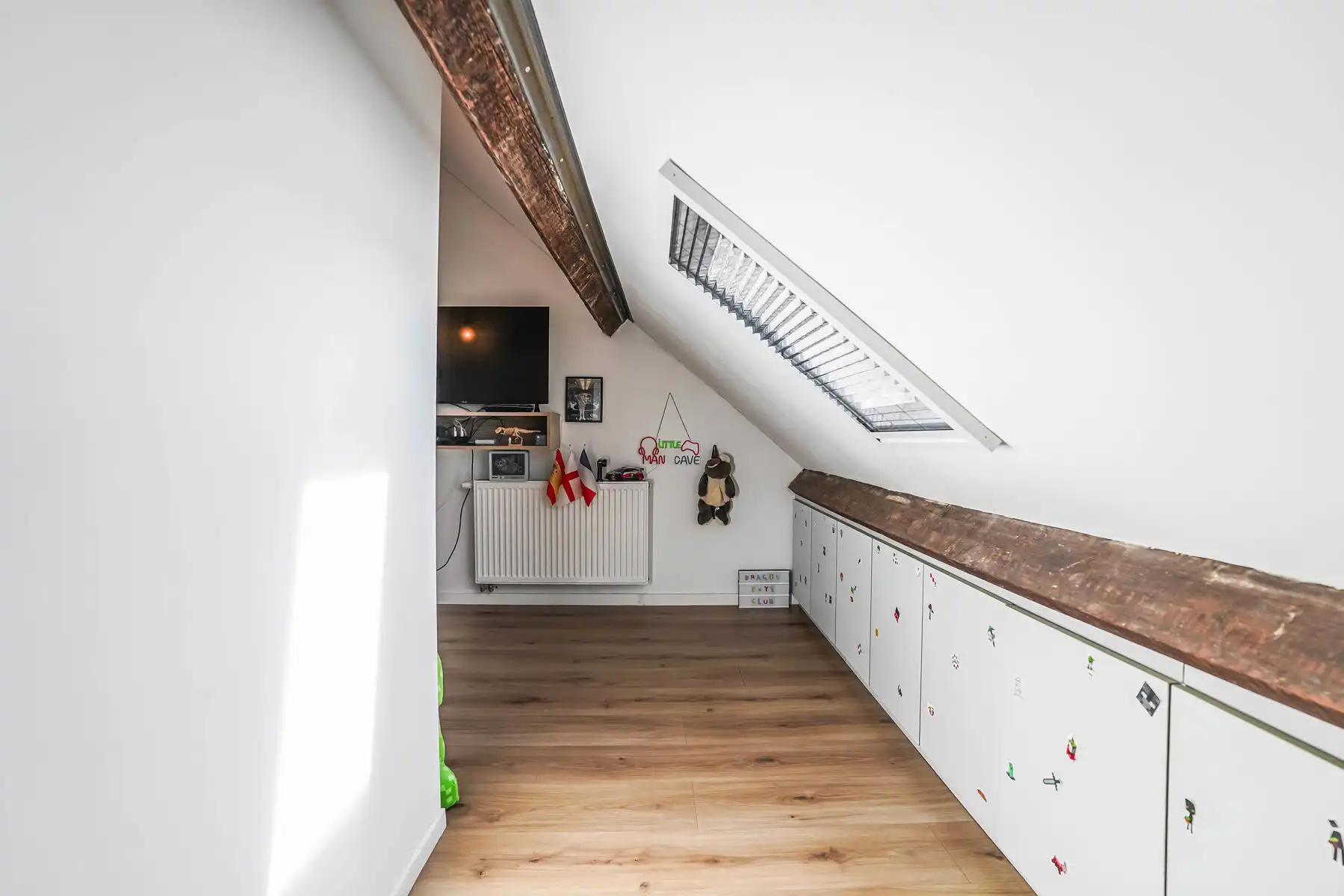 Knap gerenoveerde half open bebouwing te Londerzeel Sint-Jozef foto 27