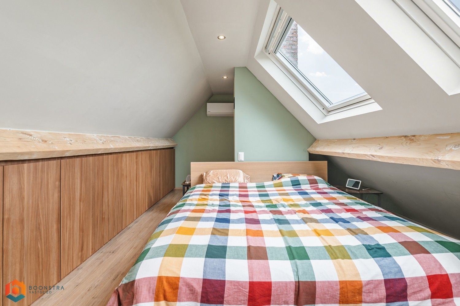 Energiezuinig duplex appartement met 2 slpkrs, terras, zonnepanelen en airco foto 21