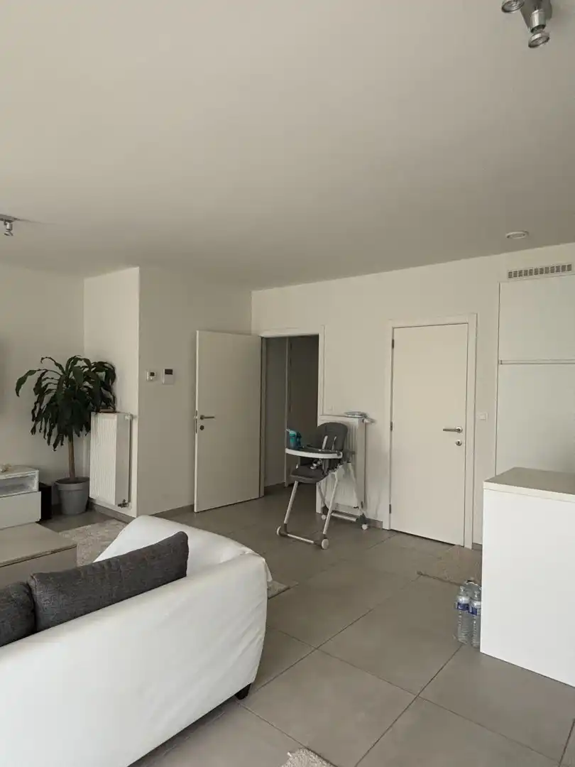 LICHTRIJK EN ENERGIEZUINIG 2-SLAAPKAMERAPPARTEMENT MET TWEE TERRASSEN EN PARKEERPLAATS foto 6