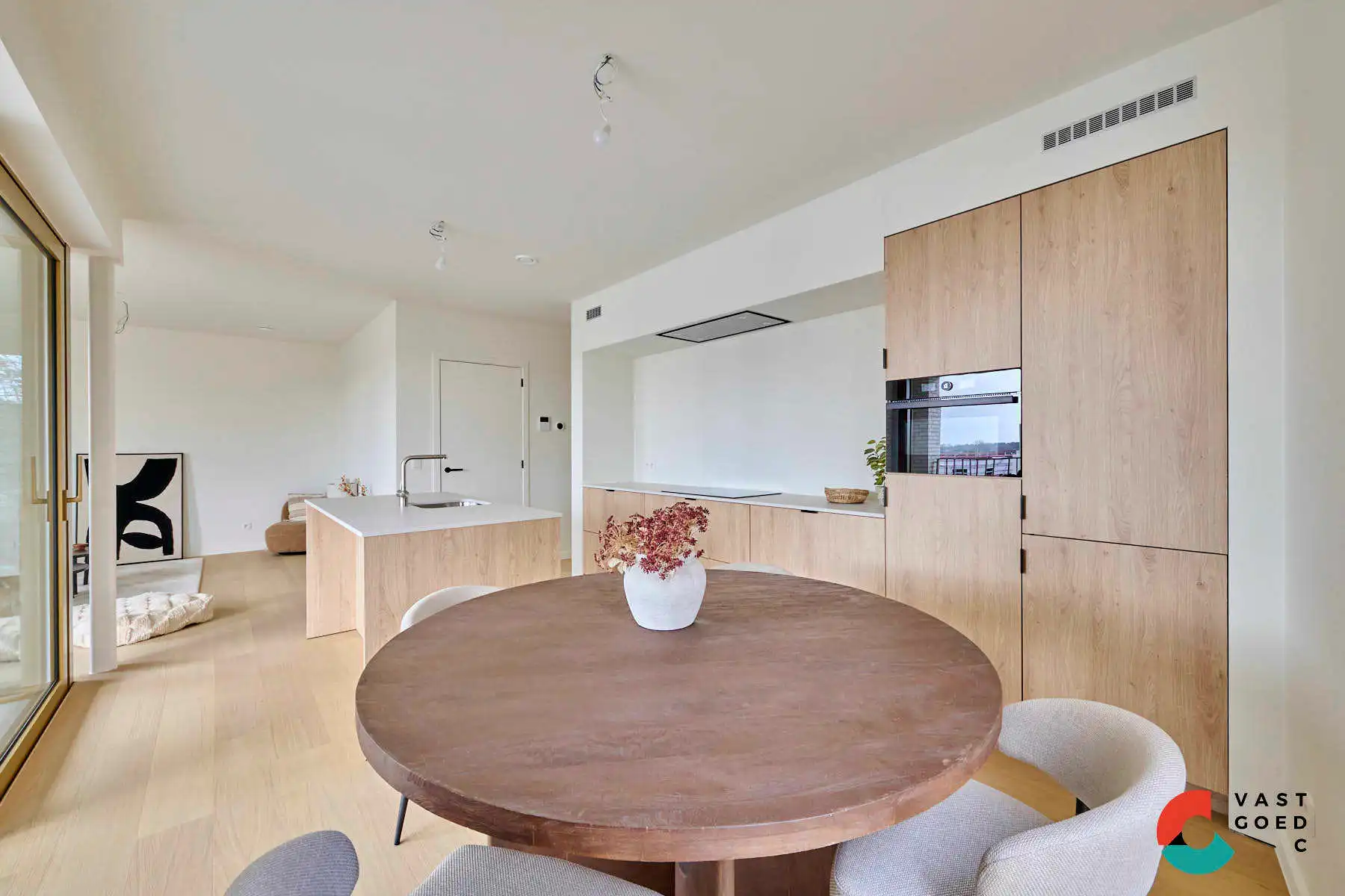 Instapklaar nieuwbouwappartement in het centrum foto 6