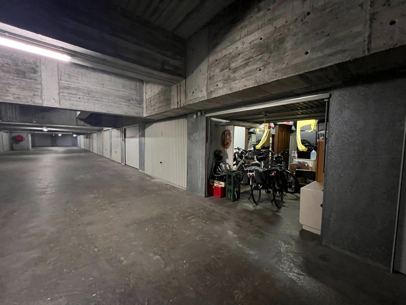 Makkelijk toegankelijke garagebox ter hoogte van Glacier de la Post in Duinbergen foto 2