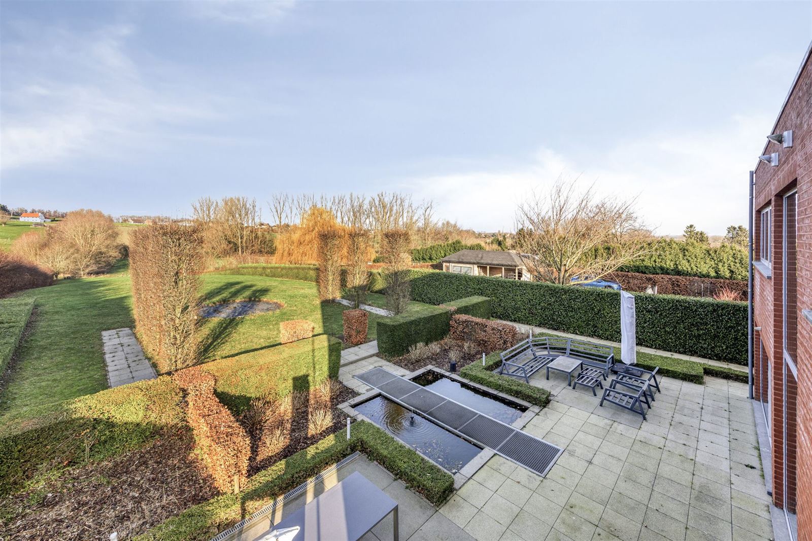 Ruime woning te koop met 5 slaapkamers foto 26