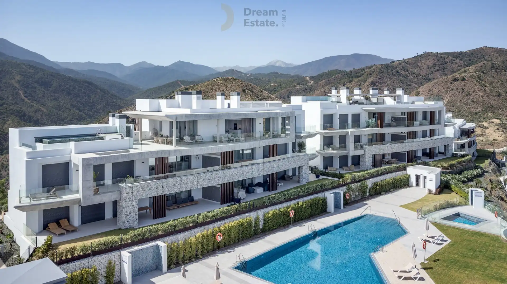 Penthouse with great views in Real de la Quinta, Benahavís foto {{pictureIndex}}