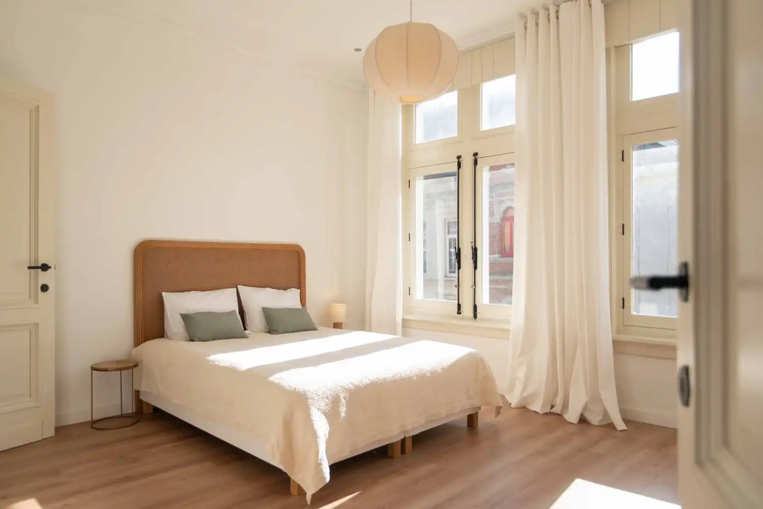 Gerenoveerd herenhuis met 4 slaapkamers en heerlijke tuin in Zurenborg foto 37