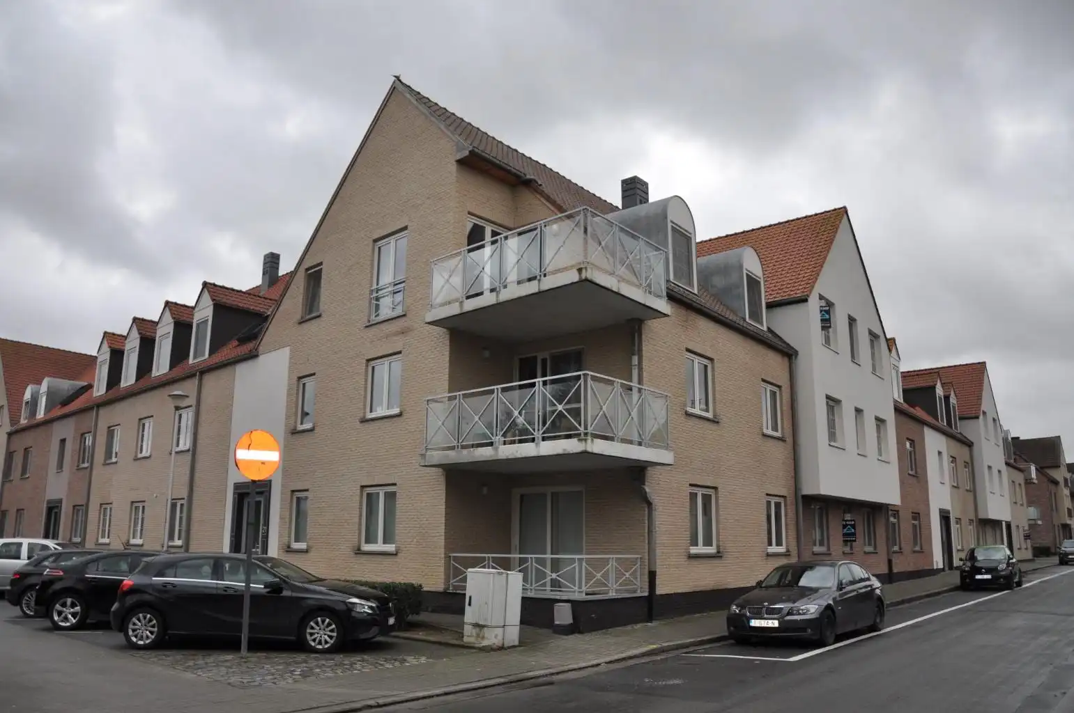 Appartement met 3 slaapkamers! foto 2
