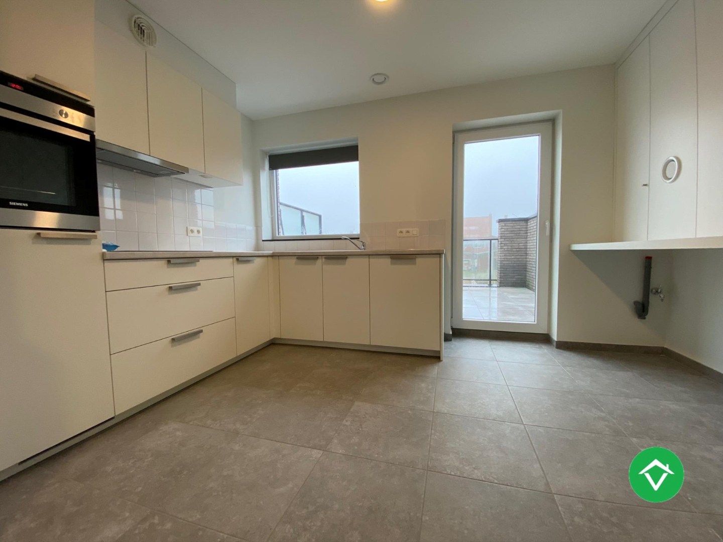 Duplex nieuwbouwappartement met 2 slaapkamers en groot terras te Torhout foto 5