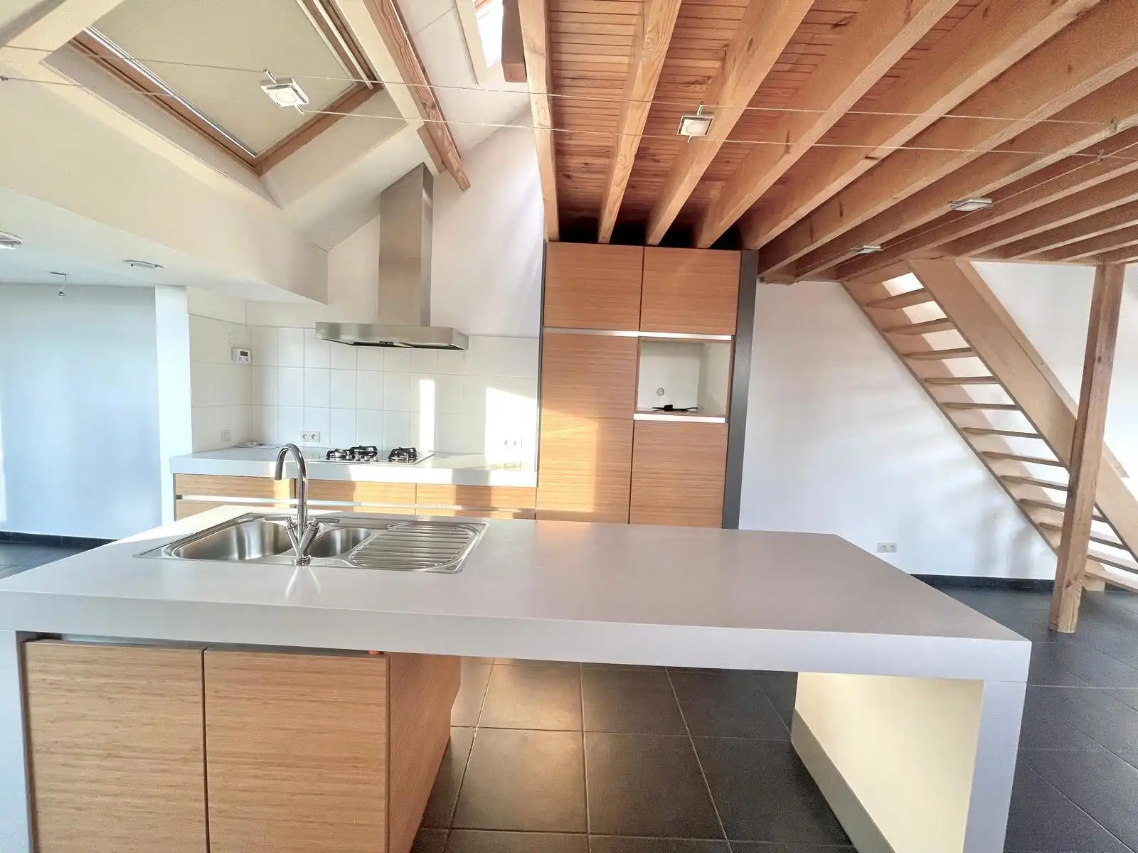 Recent gerenoveerd 1 slpk app in het centrum van Turnhout foto 6