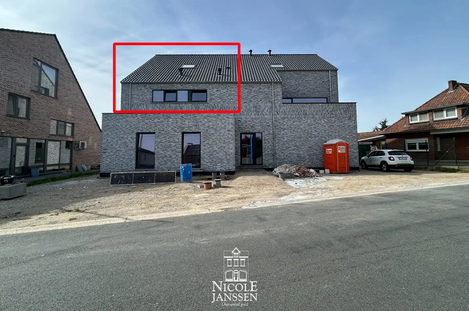 Duplex-appartement met drie slaapkamers foto {{pictureIndex}}
