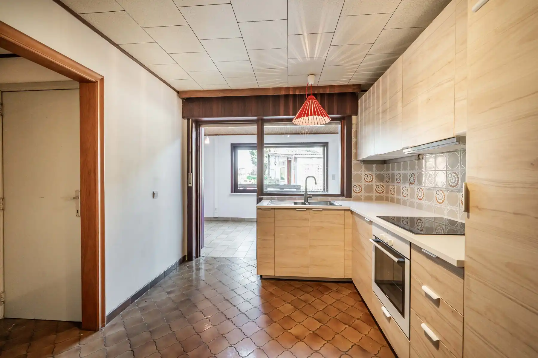 Grote woning in de dorpskern van Meerbeek foto 5