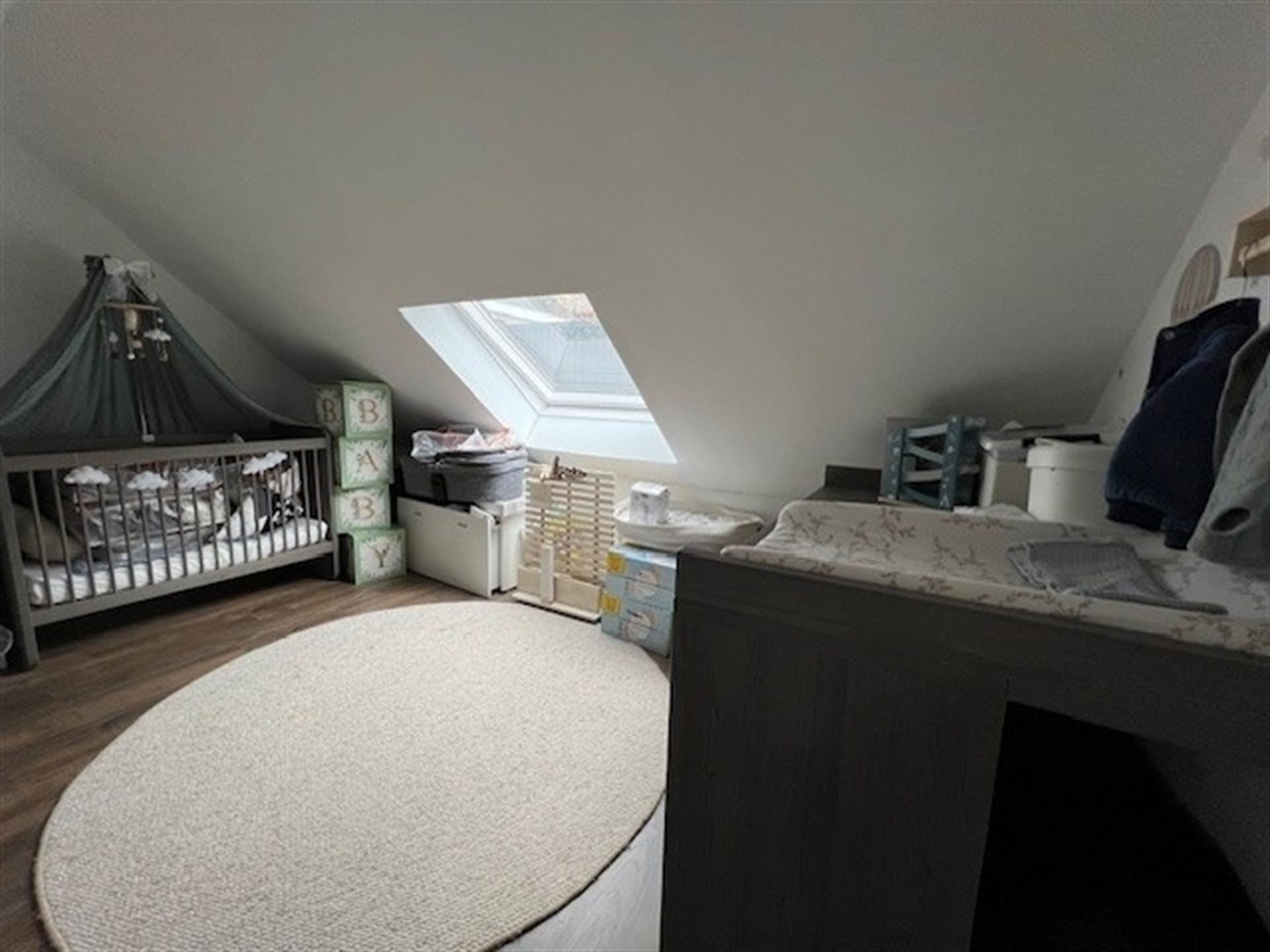 Gezellige woning gelegen in een rustige, doodlopende straat! foto 15