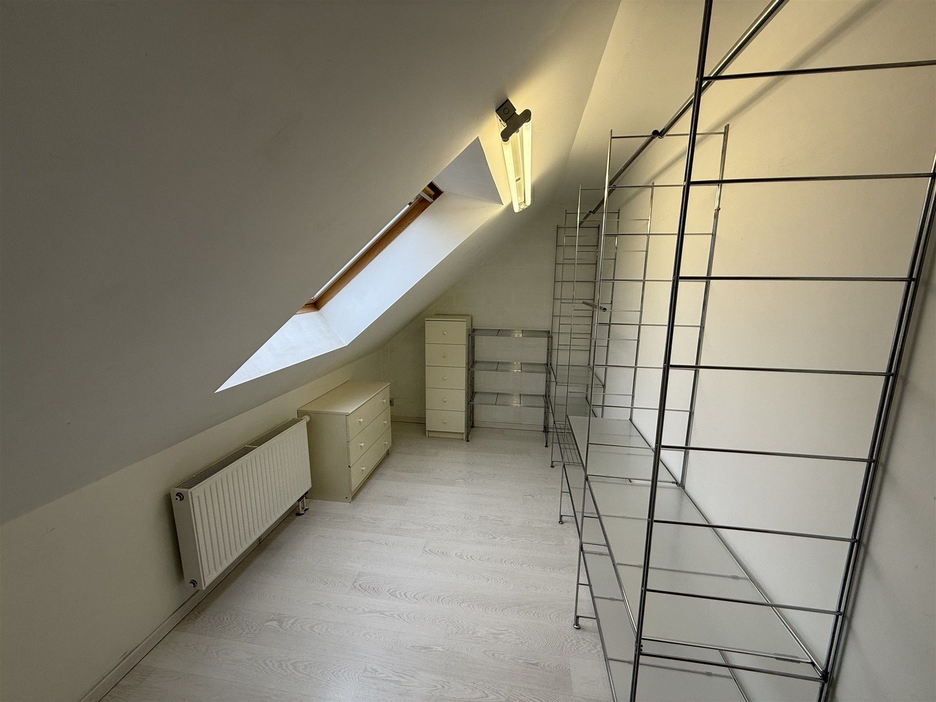 Landelijk gelegen driegevelwoning  foto 17