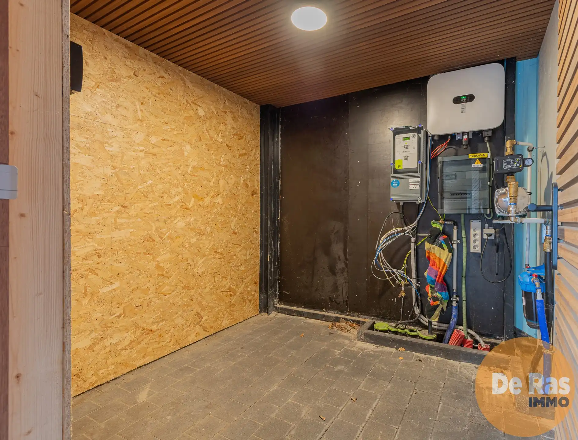 VLIERZELE - Nieuwbouwwoning in moderne betonarchitectuur foto 20