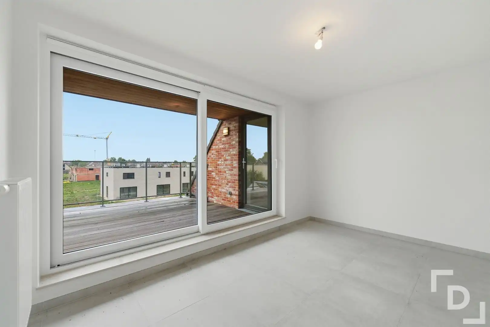 Nieuwbouwappartement met 2 terrassen en garage te koop in het hart van Proven. foto 16