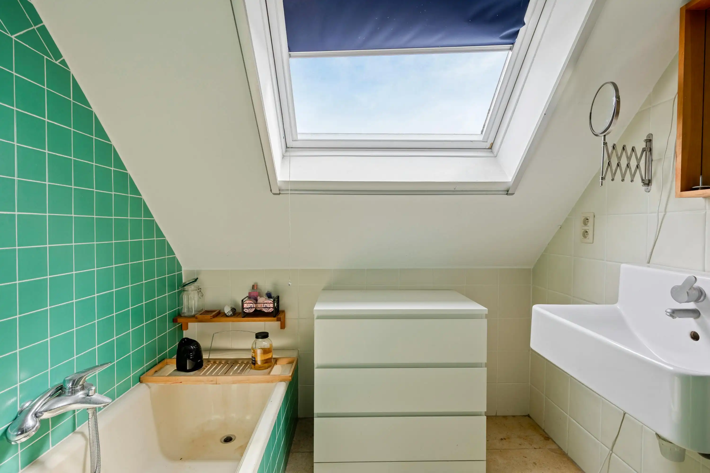 Duplexappartement met 2 slpks te koop in centrum van Essen! foto 27