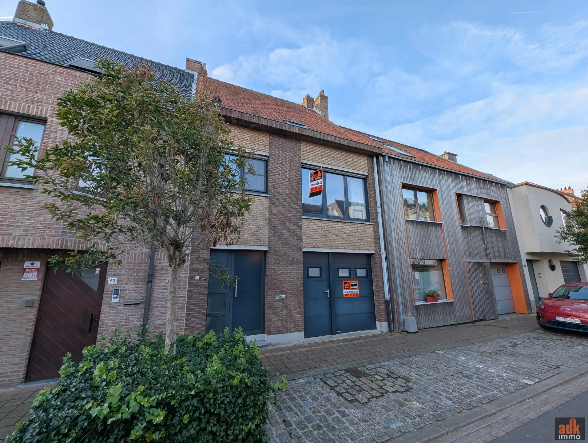 Woning met tuin te koop. Centrum De Panne aan zee. EPC: B foto {{pictureIndex}}