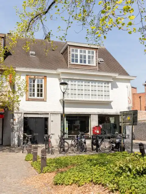 Unieke duplex met hoogwaardige afwerking in het dorpscentrum foto 18