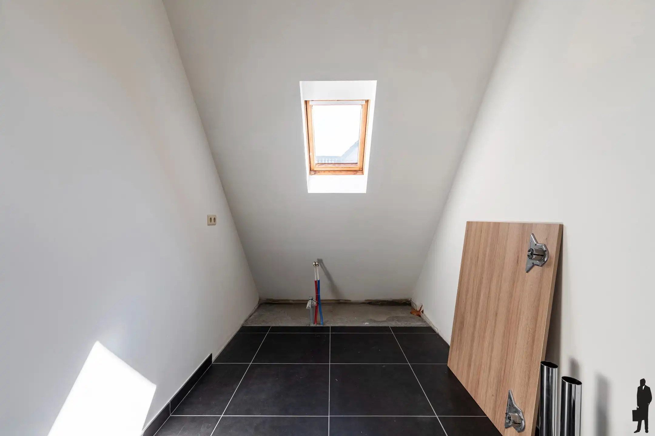 Unieke, ruime architectenvilla met riante kelder en werkbox foto 22