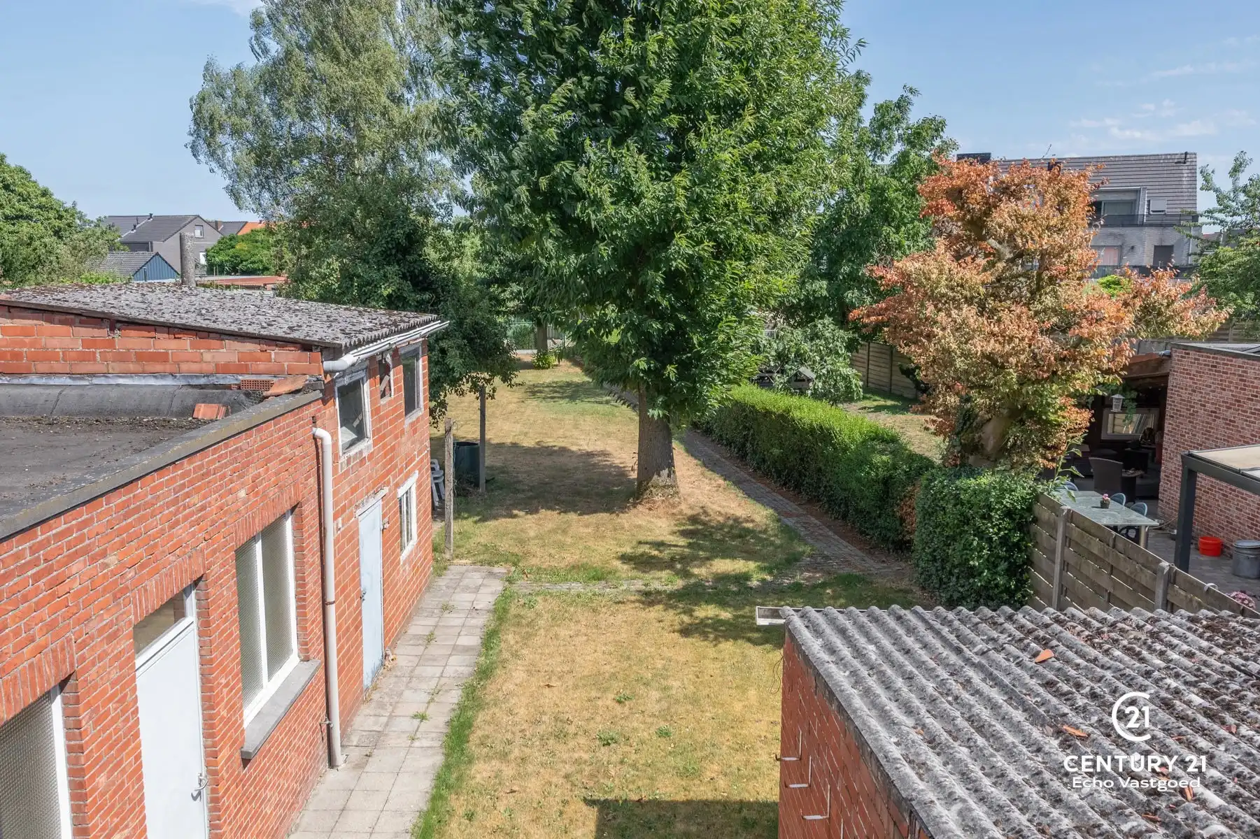Karaktervolle te renoveren halfopen bebouwing op toplocatie foto 20
