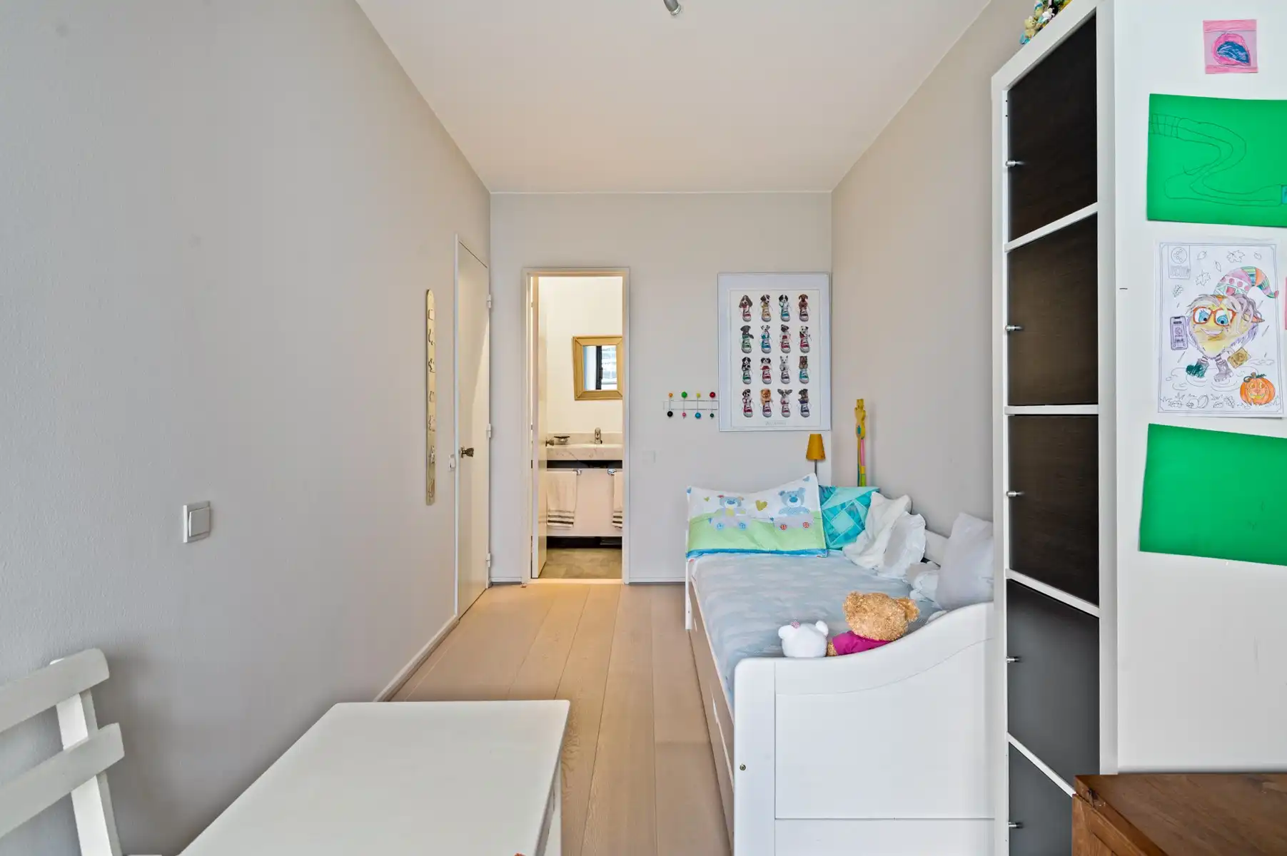 Gezellig, instapklaar appartement 141m² + 26m² terras foto 13