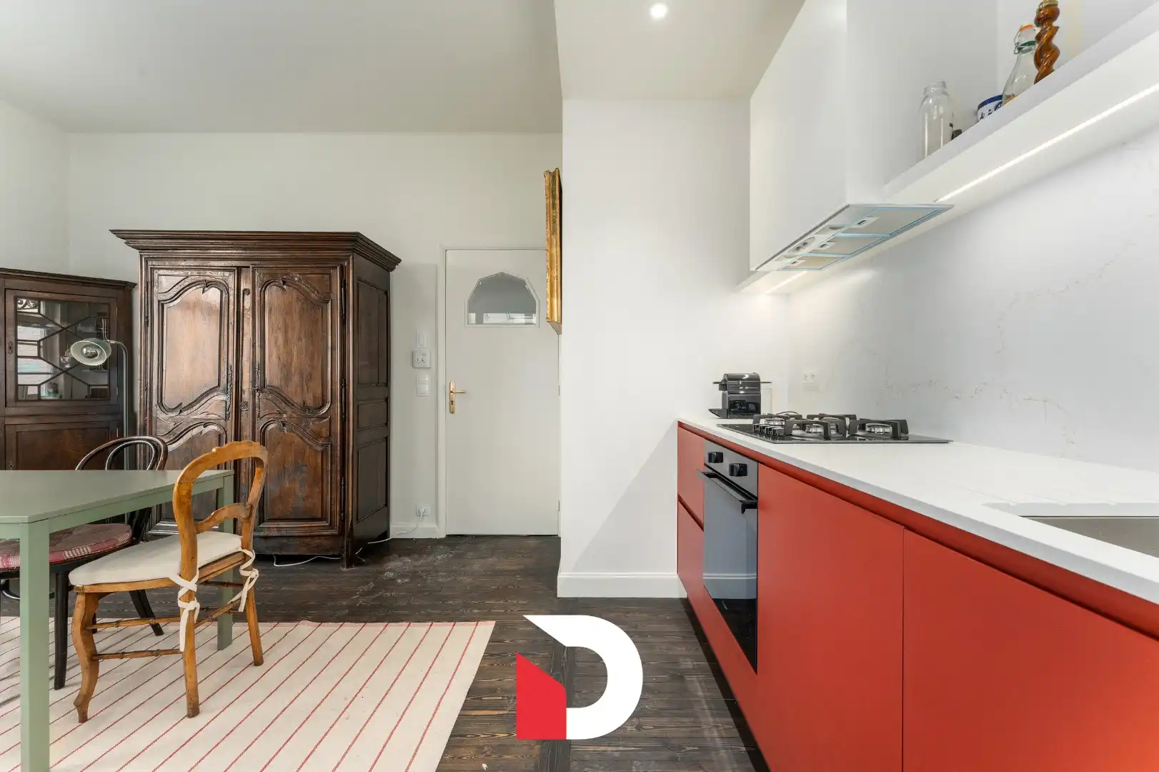 Karaktervolle ruime hoekwoning met garage in centrum Brugge foto 5