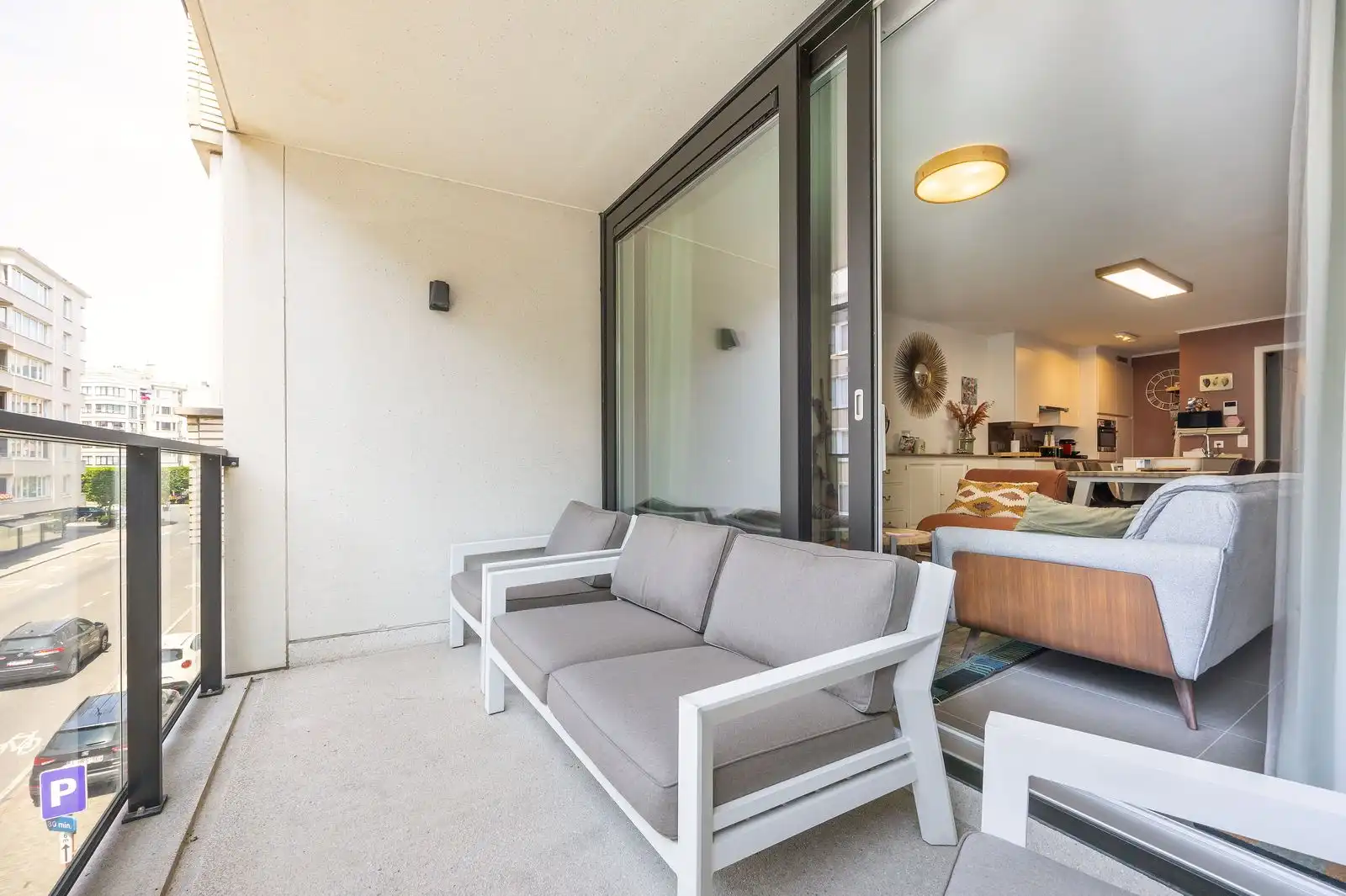 "Stijlvol appartement te koop in Oostende - moderne luxe met 2 slaapkamers en een ruime woonkamer" foto 8
