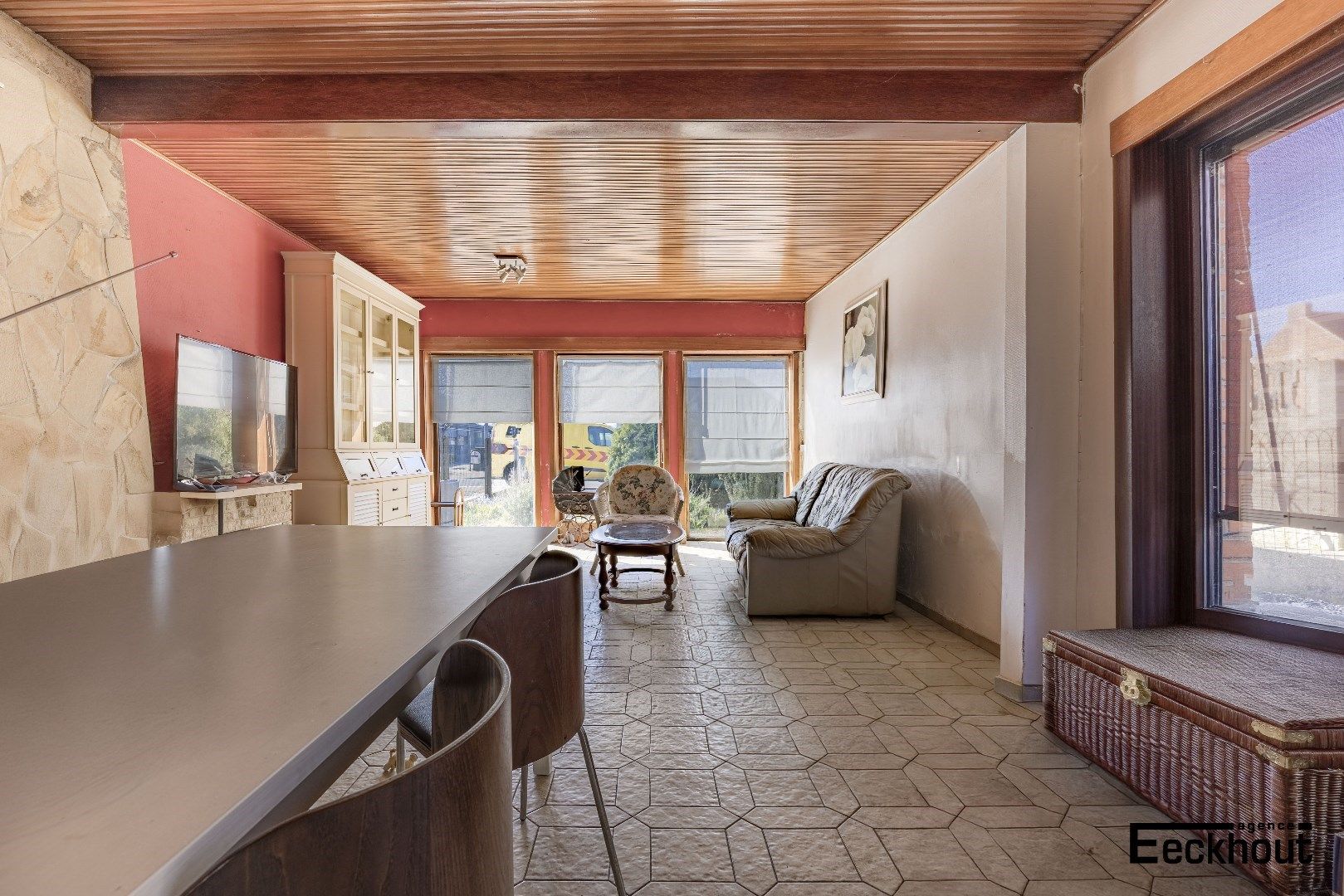 Knusse woning te Gistel met tuin, terras, garage en 3 slaapkamers foto 2
