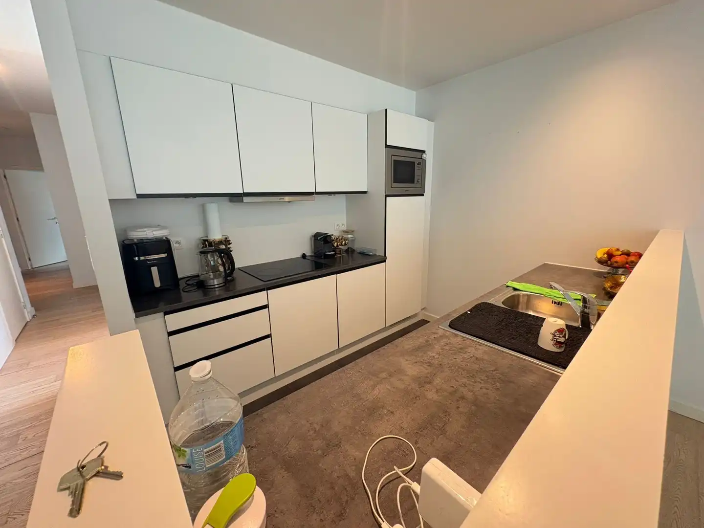 RUIM TWEE SLAAPKAMER APPARTEMENT MET TERRAS foto 5