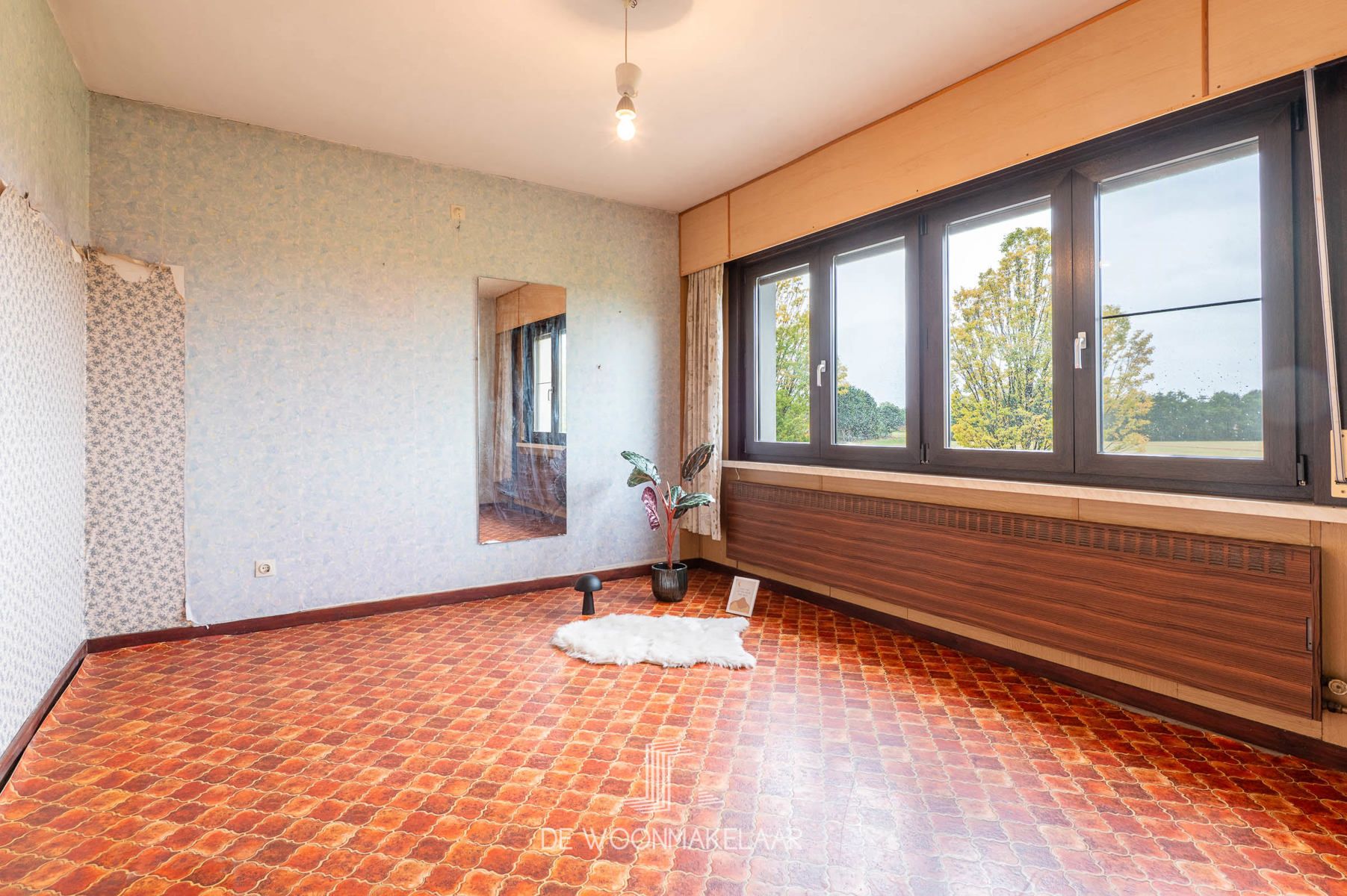 Halfopen bel-etage met 3 slaapkamers, tuin en magnifiek zicht foto 12
