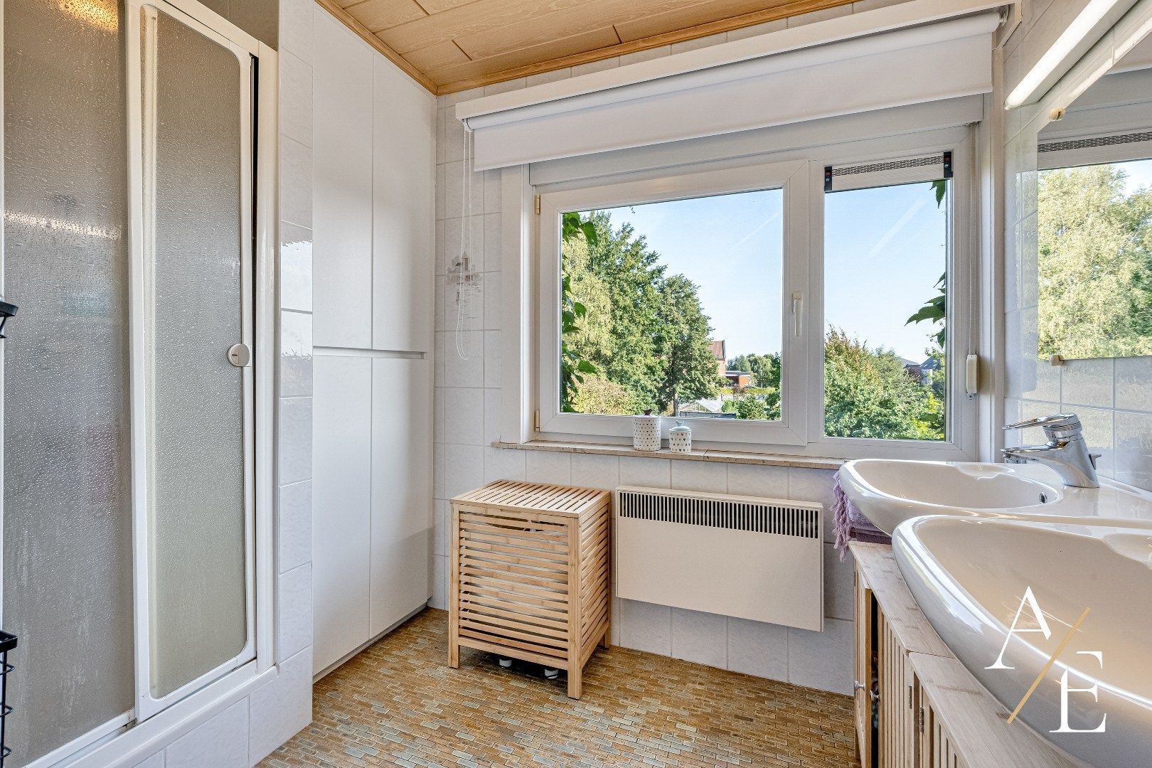WICHELEN - Bel-etage woning met prachtige tuin en vijver! foto 10