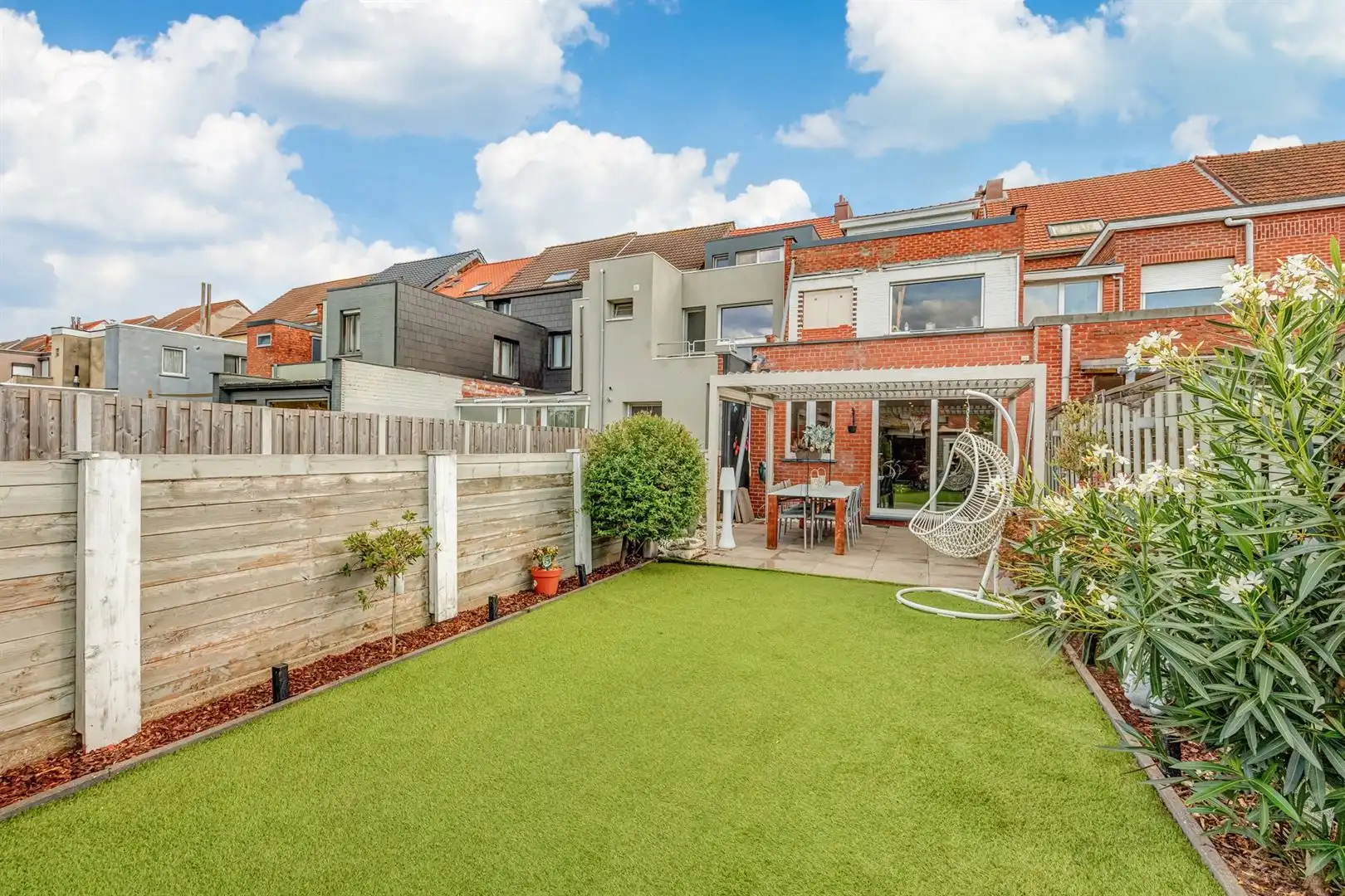 Ruim wonen in Tuinwijk met tuin, garage en vier slaapkamers foto 9