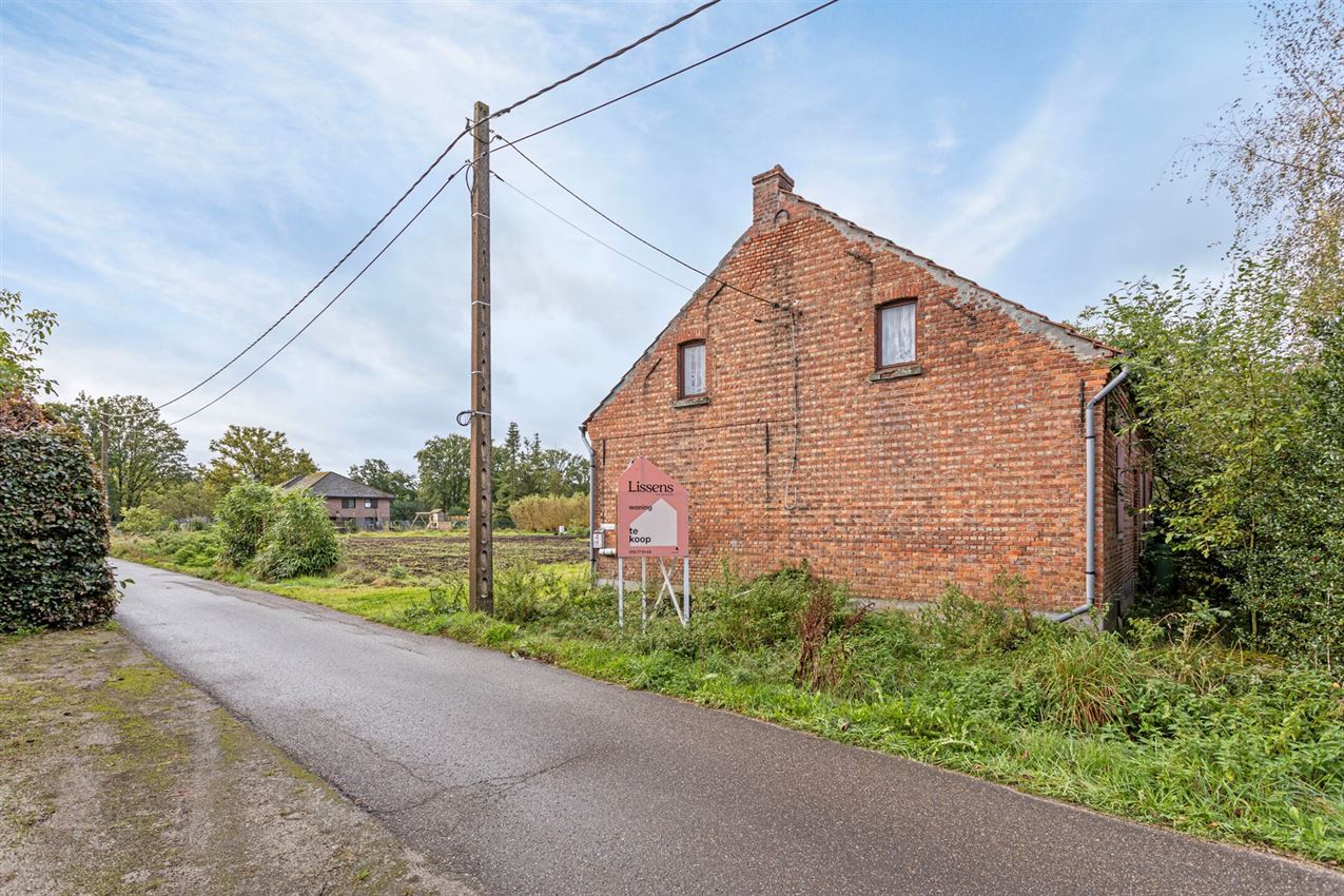 Unieke kans: Te renoveren of nieuw te bouwen hoeve op 31a40 in een rustige, landelijke omgeving foto 5