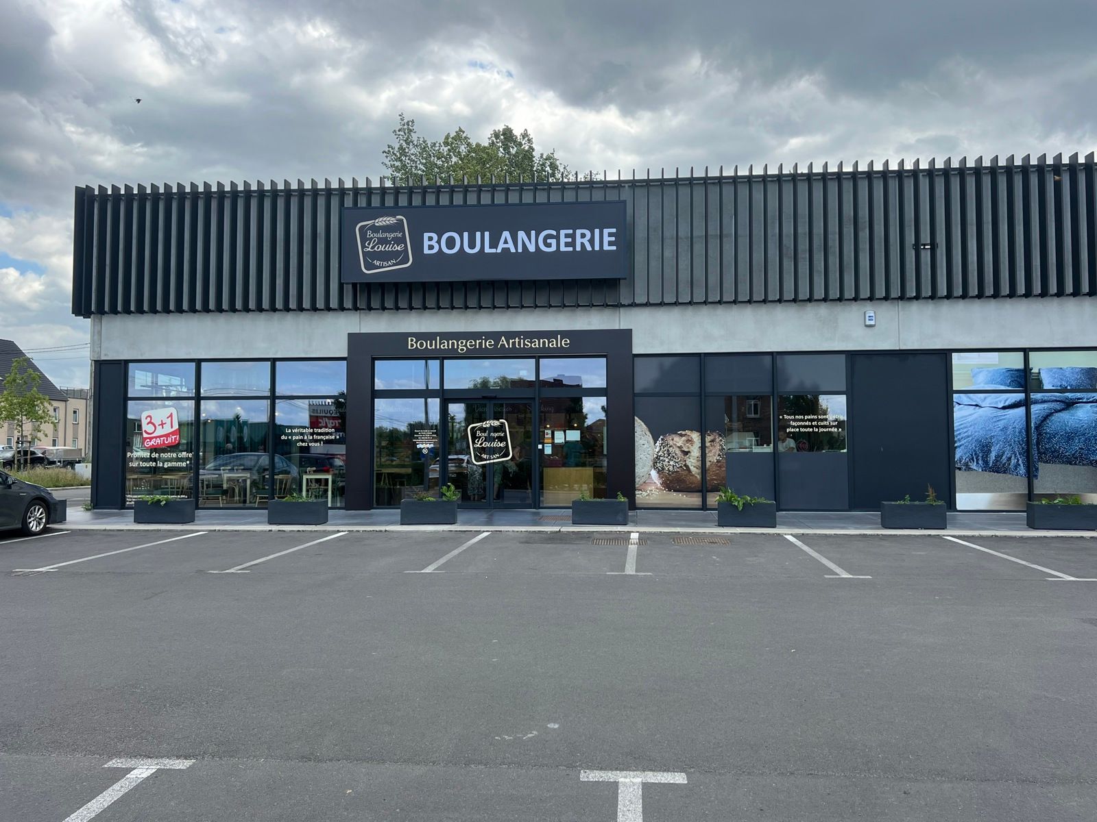 Handelszaak  te huur - 445 m2. (UNIT 7) foto 6