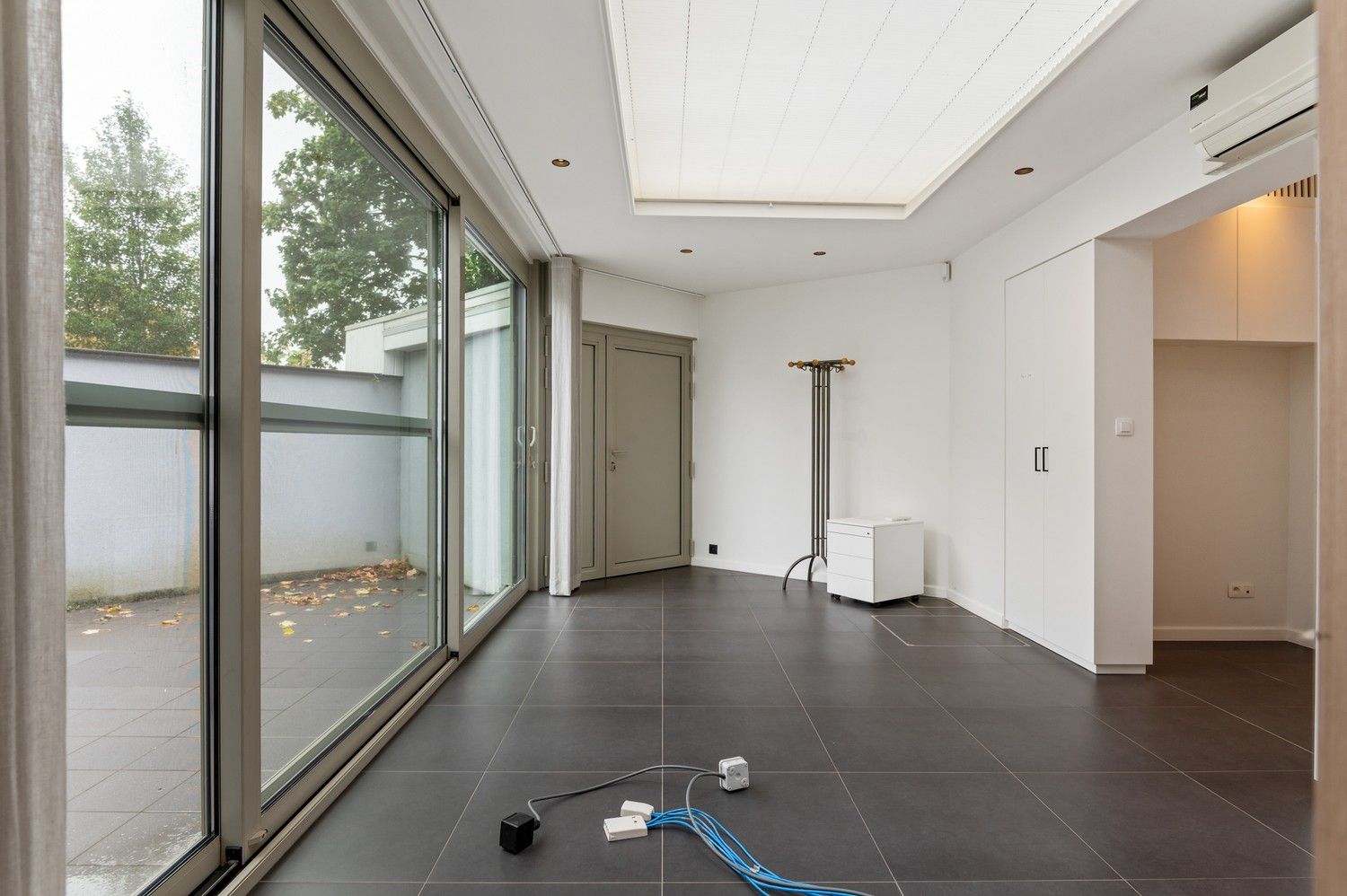 Ruim kantoorgebouw op een centrale locatie te koop in Wommelgem foto 8