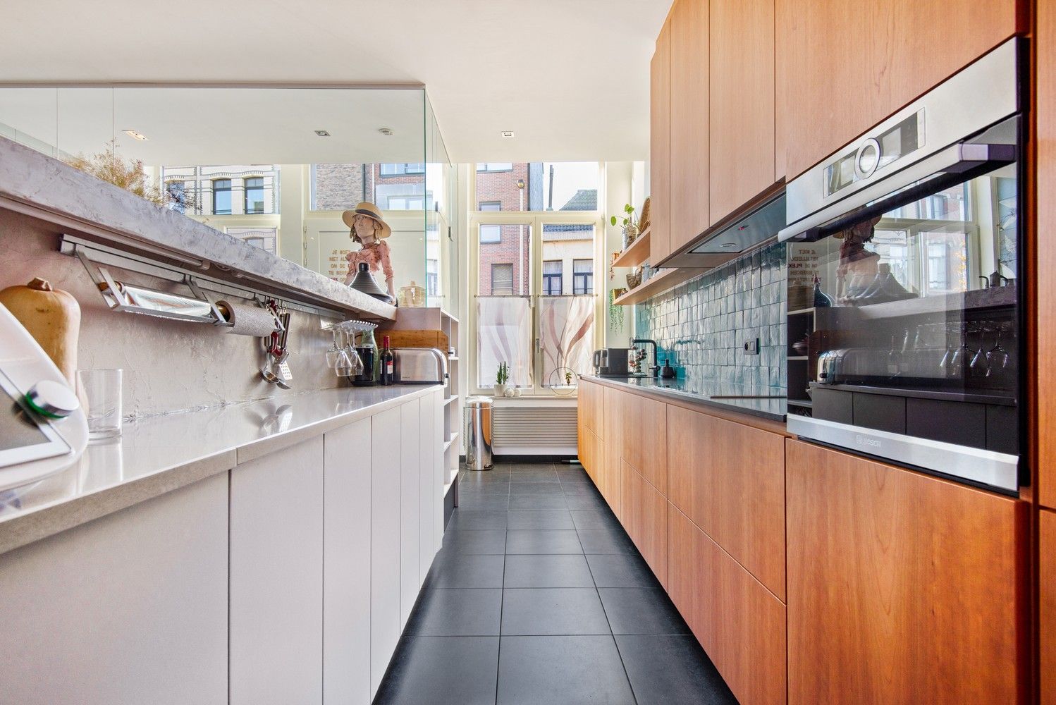 Prachtig gerenoveerde herenwoning op toplocatie te Lier foto 14