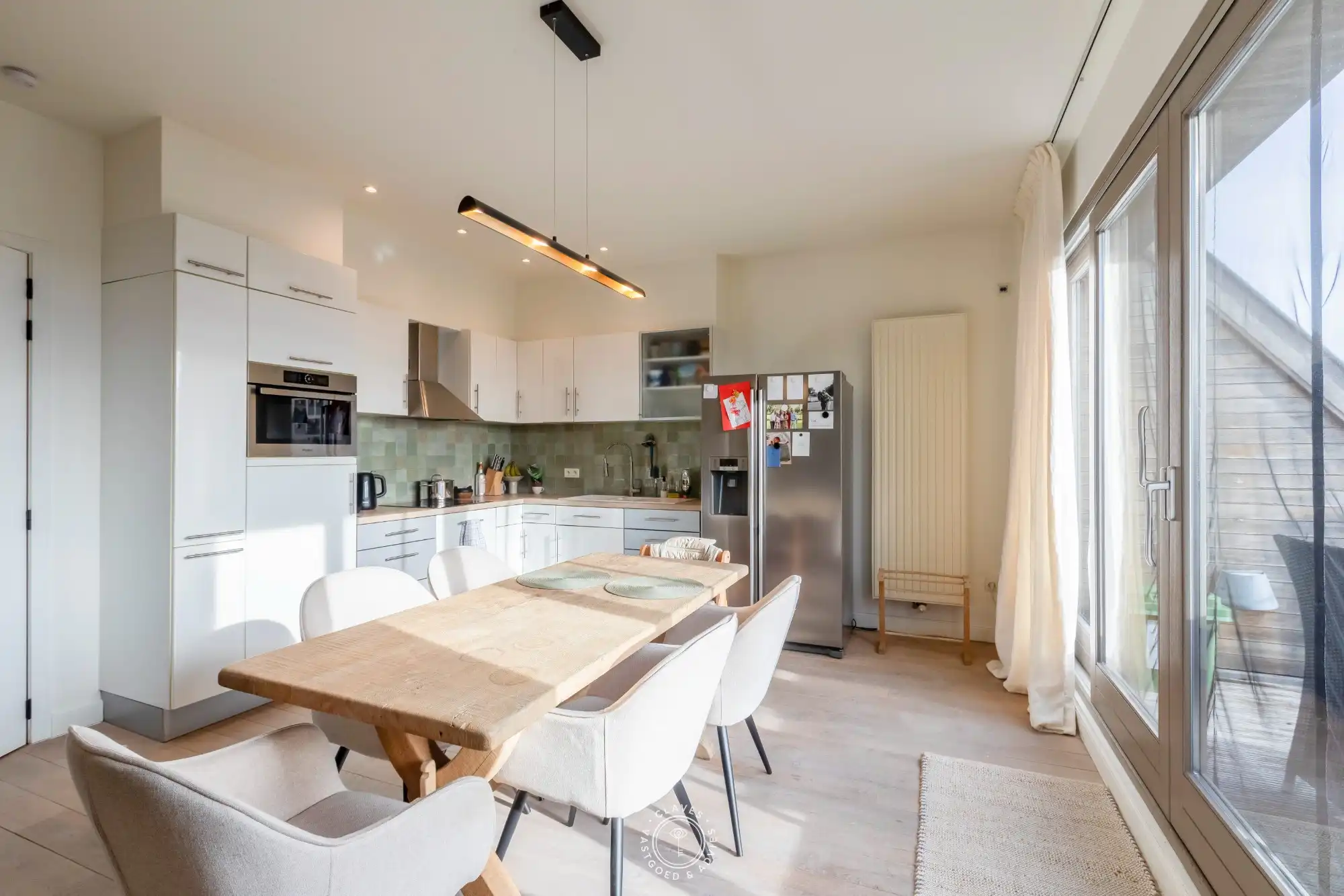 Ruim 219 m² en stijlvol duplex appartement met zonovergoten terrassen foto 8