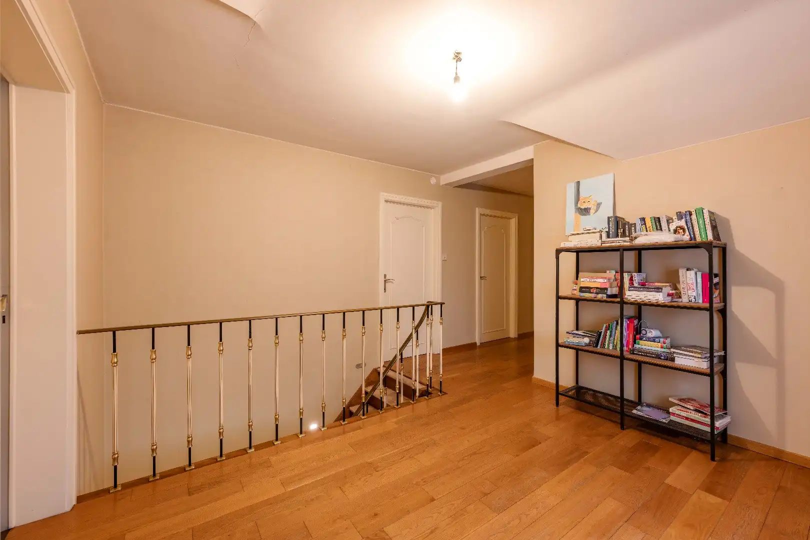 KARAKTERVOLLE ALLEENSTAANDE WONING MET 5 SLAAPKAMERS EN TUIN foto 17