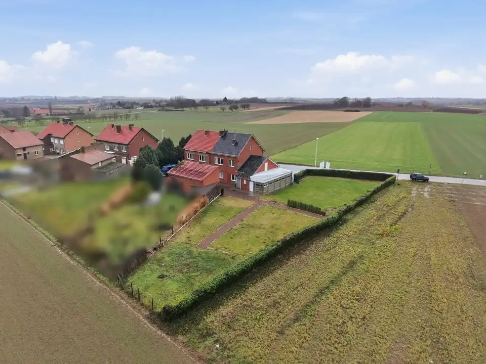 OP TE FRISSEN GEZINSWONING MET GARAGE OP EEN RUIM PERCEEL VAN 10A IN GINGELOM foto 4