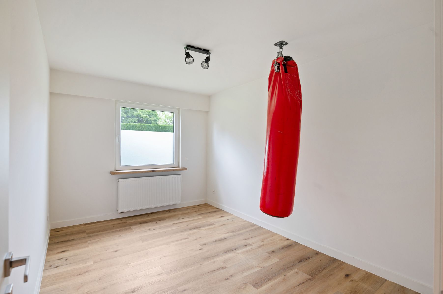 Instapklaar, lichtrijk gelijkvloersappartement met terras op topligging foto 7