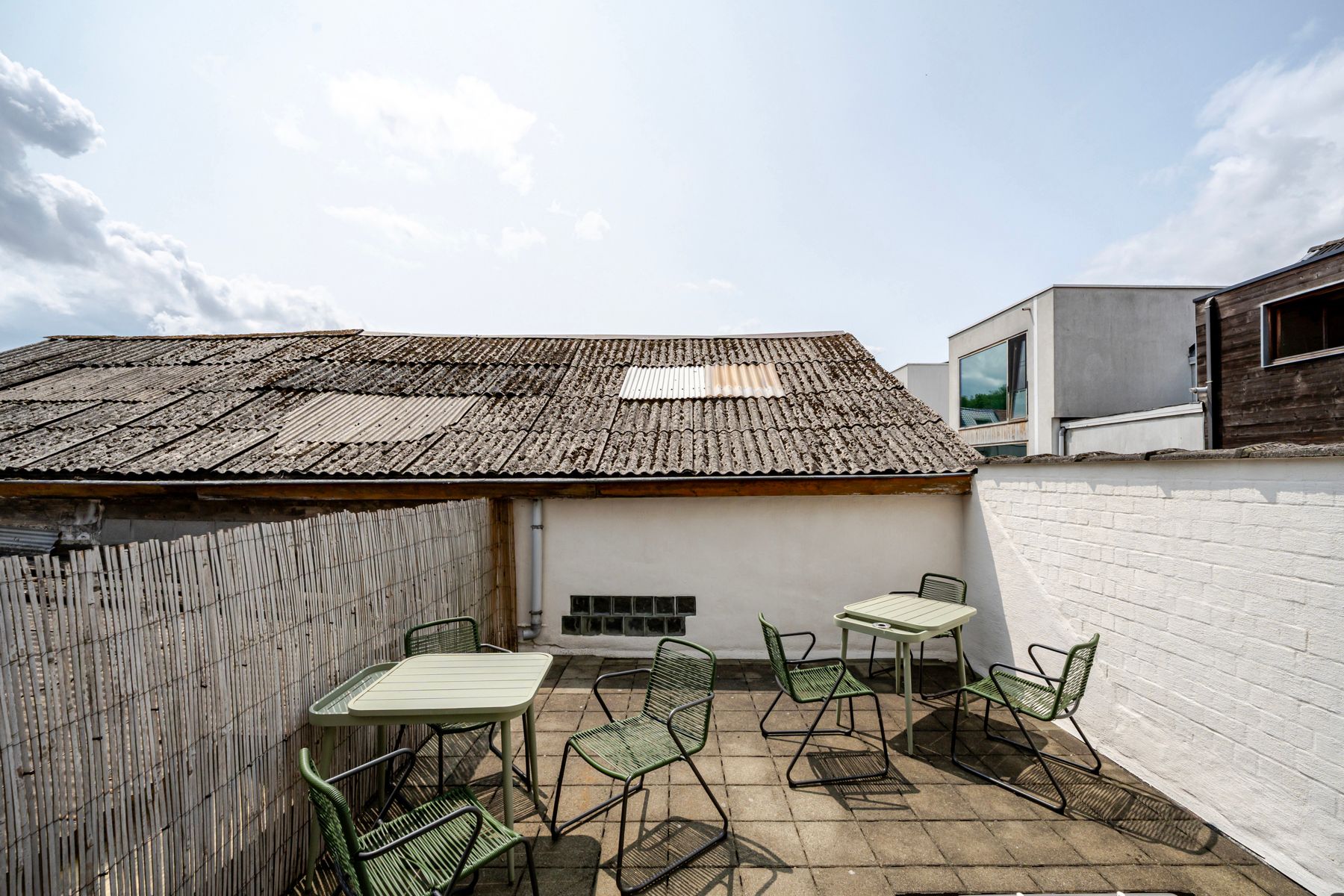 Charmante stadswoning met loods foto 16