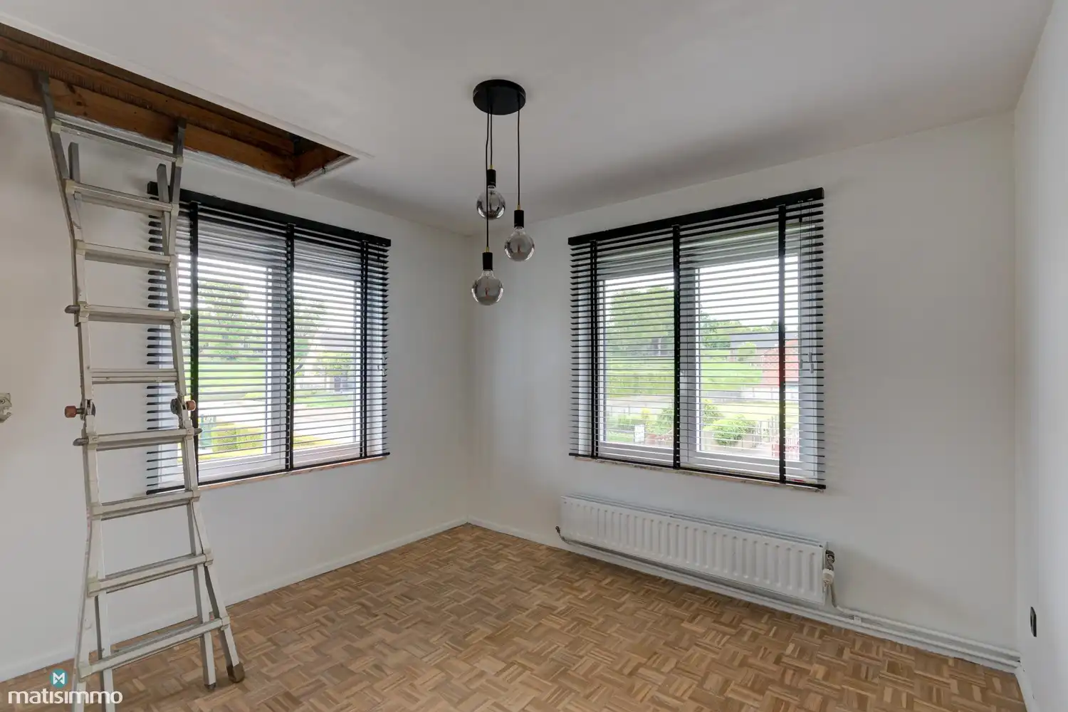 VOLLEDIG GERENOVEERDE EN ENERGIEZUINIGE WONING MET DUBBELE GARAGE EN OPSLAGRUIMTE IN HERDEREN foto 23