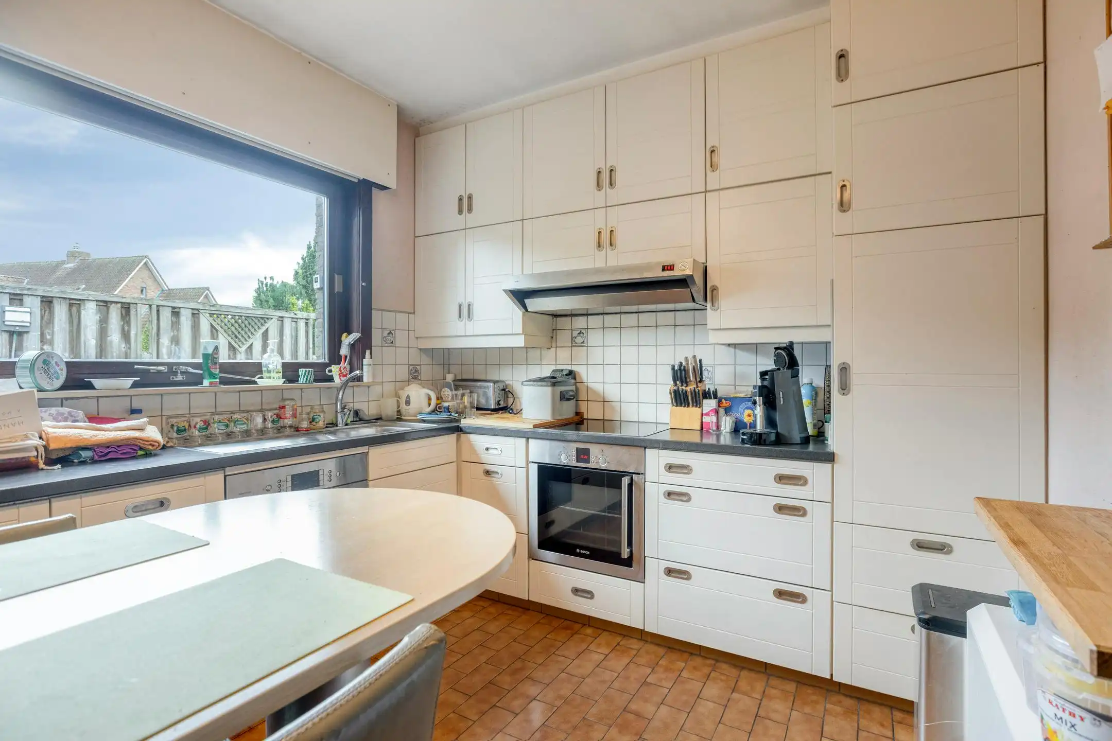Ruime en lichtrijke bungalow te koop aan de stadsrand van Brugge foto 5