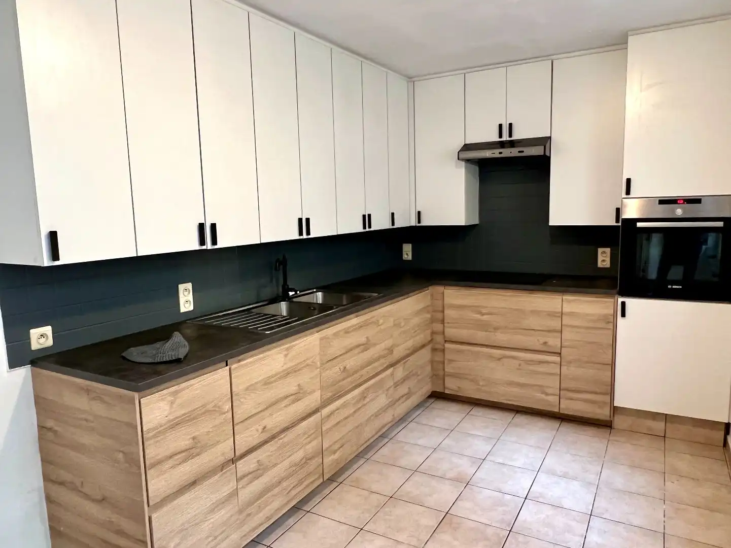 Studentenkamers of co-housing te huur pal aan de grote markt te Kortrijk foto 7