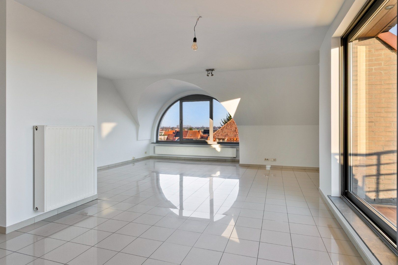 Centraal gelegen appartement met mooi zicht foto {{pictureIndex}}