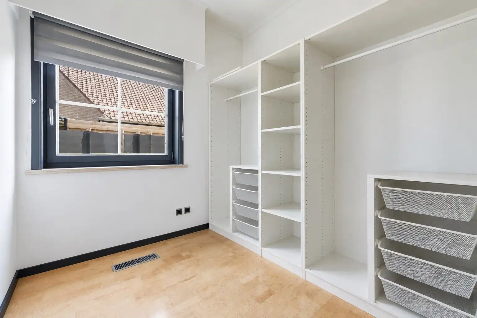 Alleenstaande woning met prachtige tuin en tal van extra troeven in een rustige wijk te Wervik foto 23