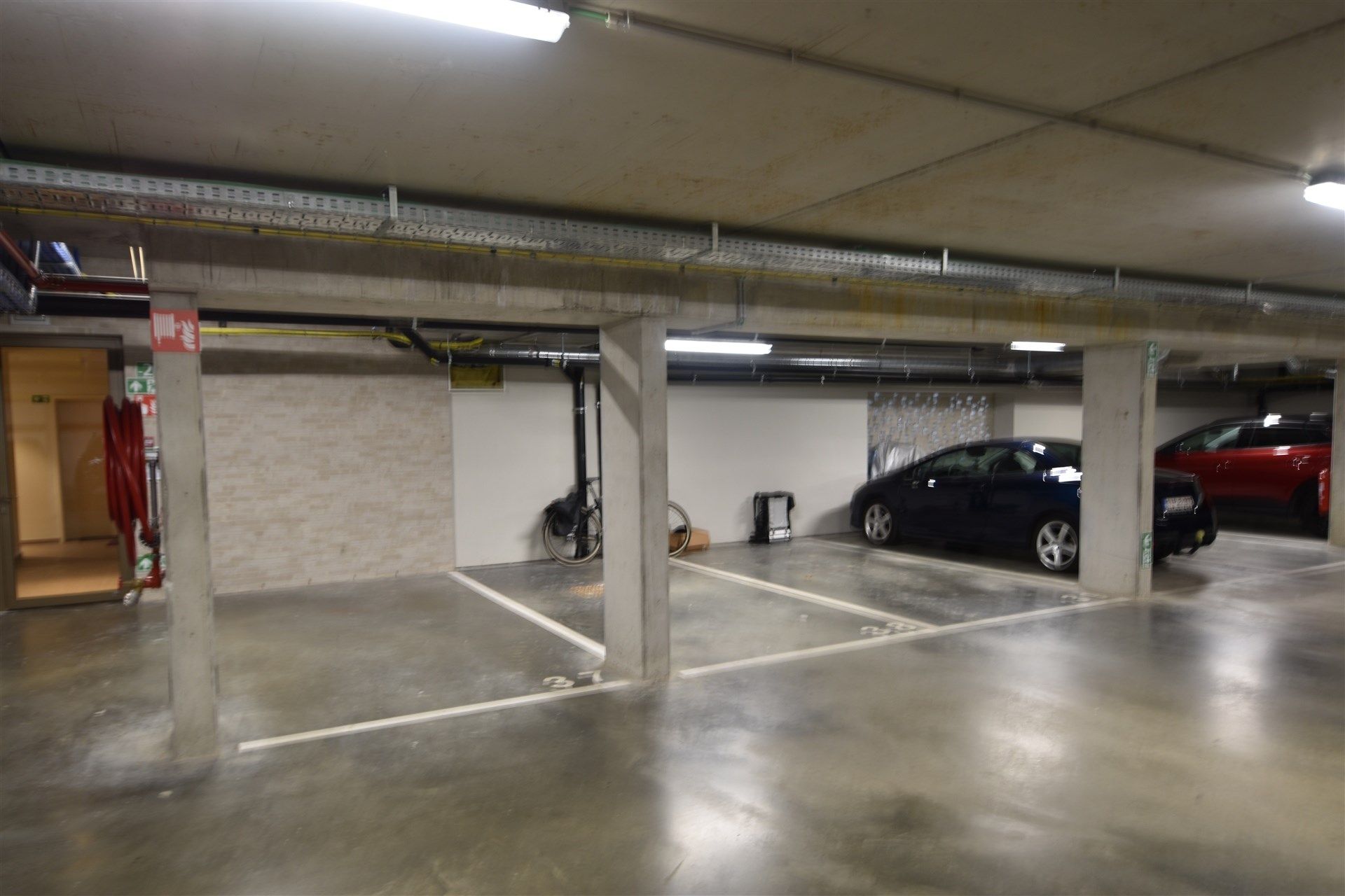 Ondergrondse autostaanplaatsen Houtmarkstraat te Liedekerke! foto 2