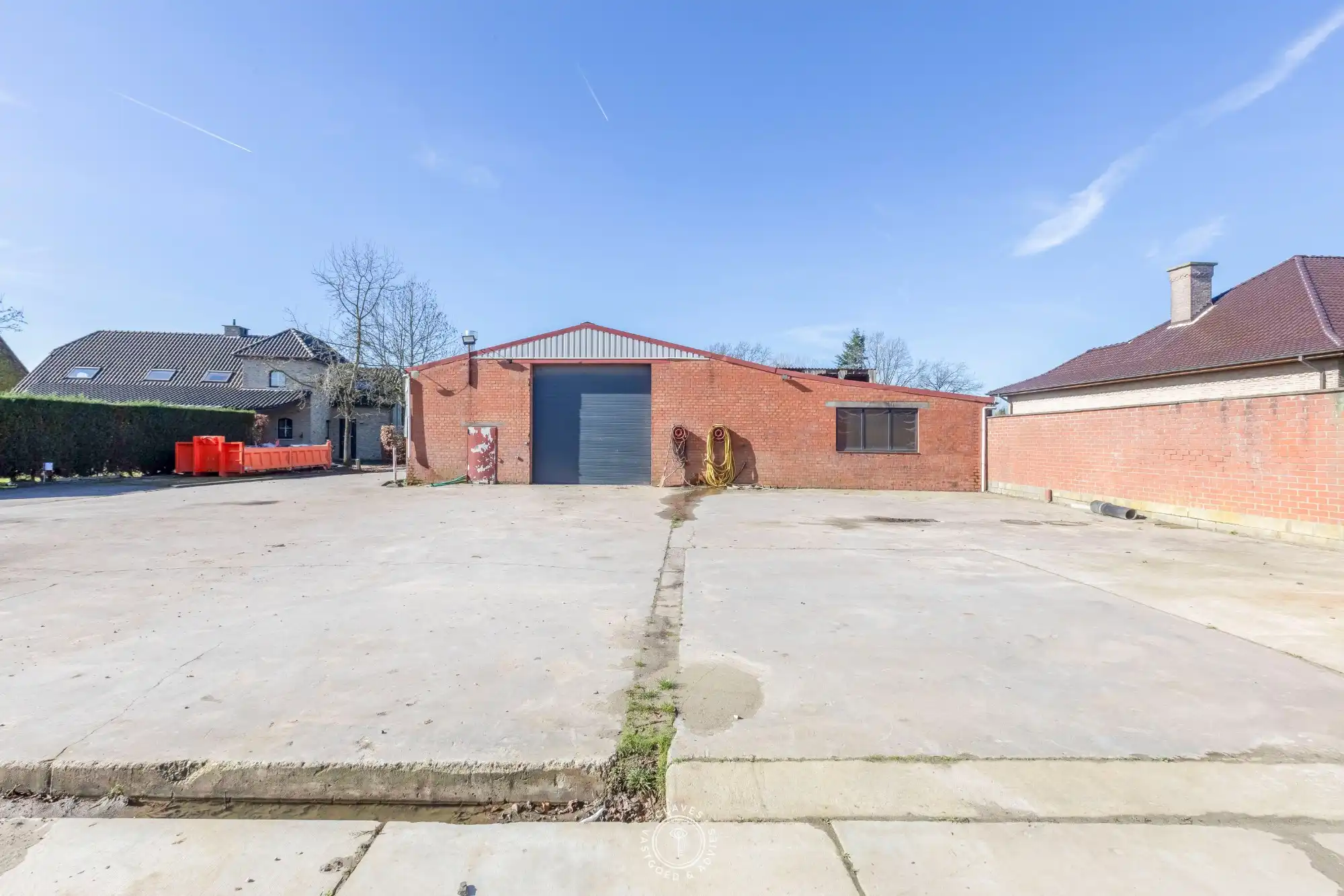 Open bebouwing met loods op uitzonderlijk perceel van +10.000 m² met adembenemend uitzicht foto 9