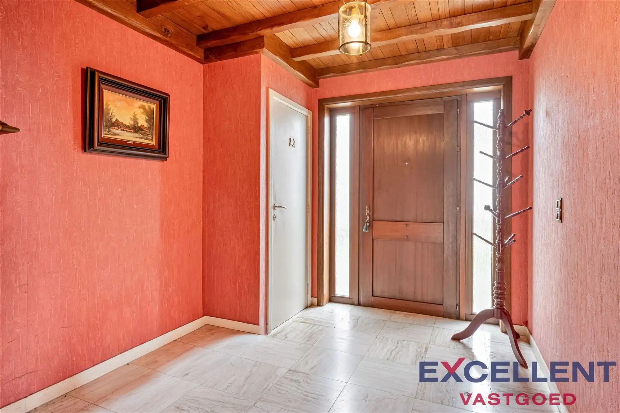 Rustig gelegen en goed bereikbare woning te koop foto 2