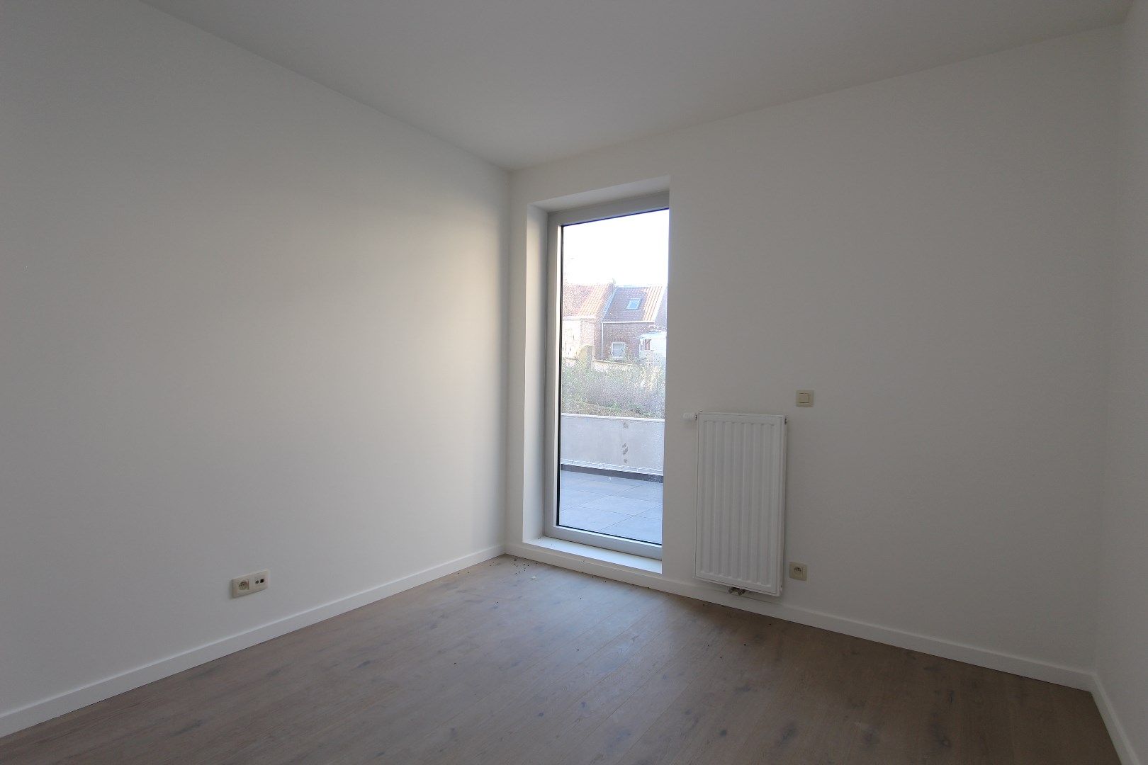 INSTAPKLAAR APPARTEMENT MET 3 SLAAPKAMERS EN GROOT TERRAS - 6% BTW mogelijk! foto 12